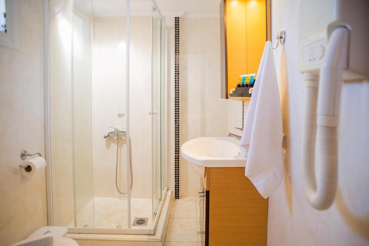 Monopetro Apartment Metamorfosi  Bagian luar foto
