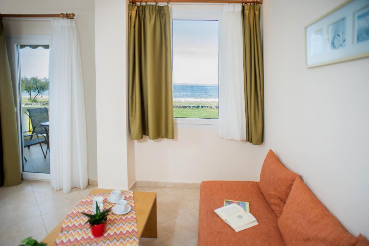 Monopetro Apartment Metamorfosi  Bagian luar foto