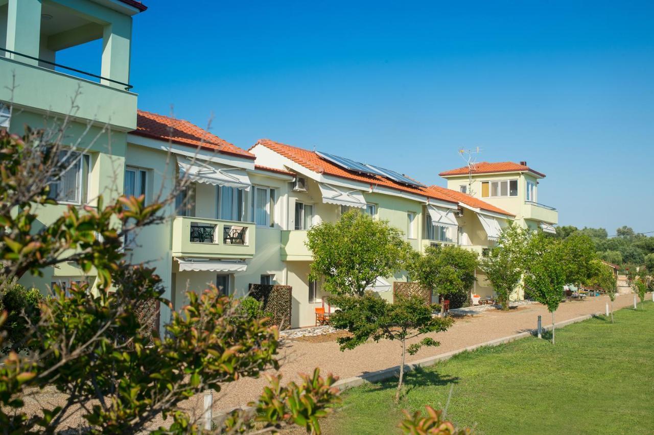 Monopetro Apartment Metamorfosi  Bagian luar foto